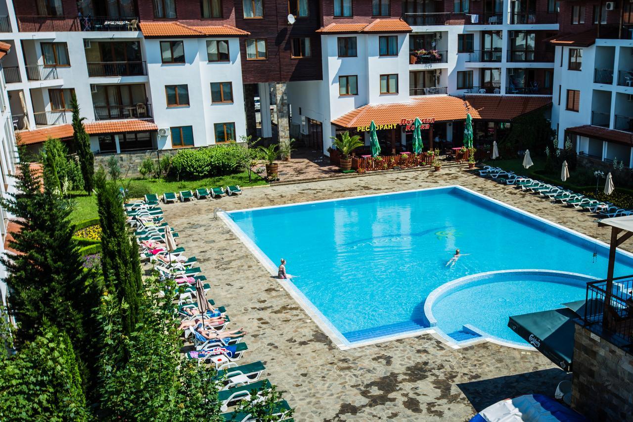 Family Hotel Apolon Nesebar Exterior photo