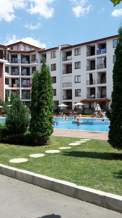 Family Hotel Apolon Nesebar Exterior photo