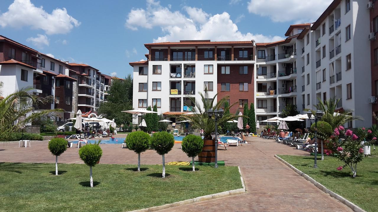 Family Hotel Apolon Nesebar Exterior photo